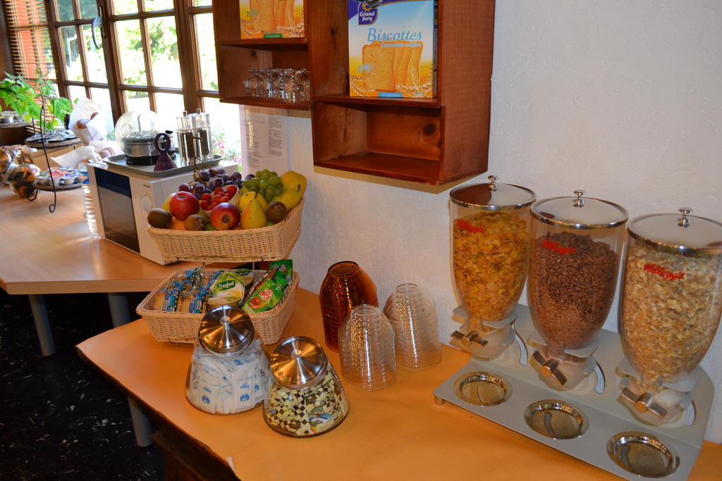 Hotel Restaurant Davat Brison-Saint-Innocent Zewnętrze zdjęcie