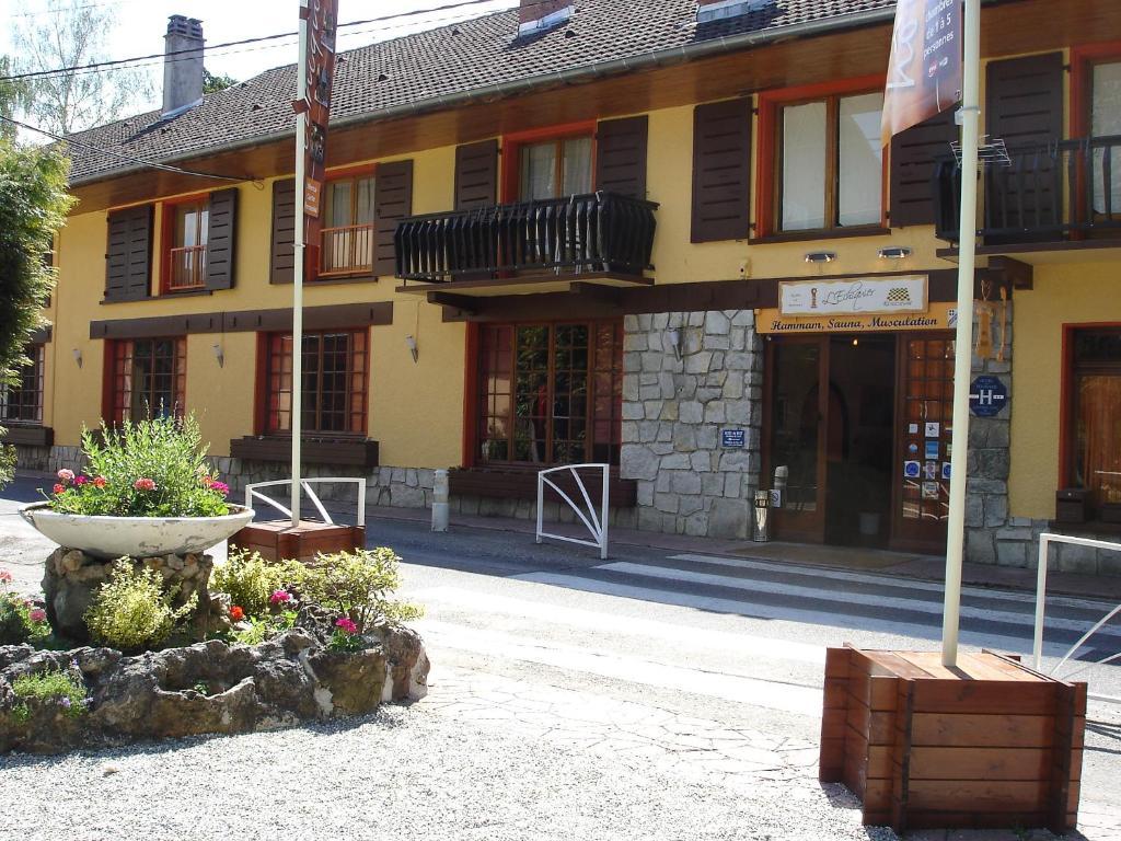 Hotel Restaurant Davat Brison-Saint-Innocent Zewnętrze zdjęcie